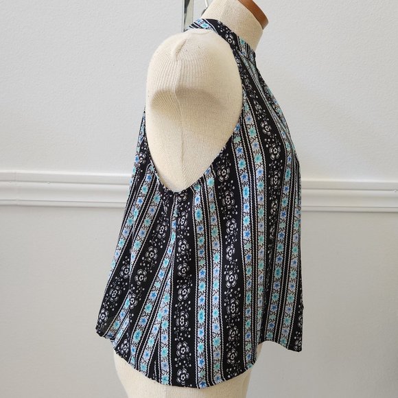 Iris tops halter top - Picture 8 of 8